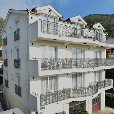Villa Julia Baosic Luaran gambar