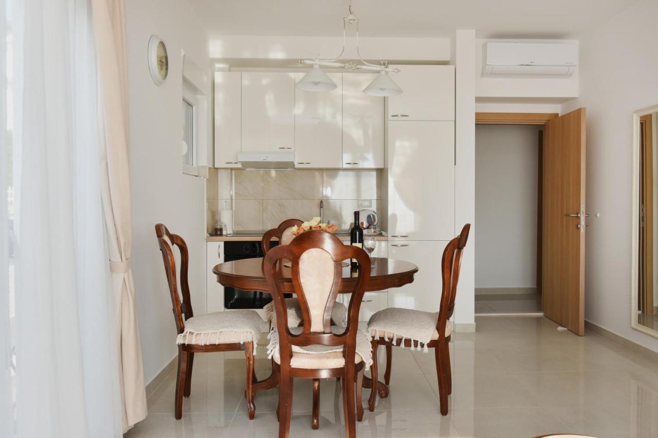 Villa Julia Baosic Luaran gambar