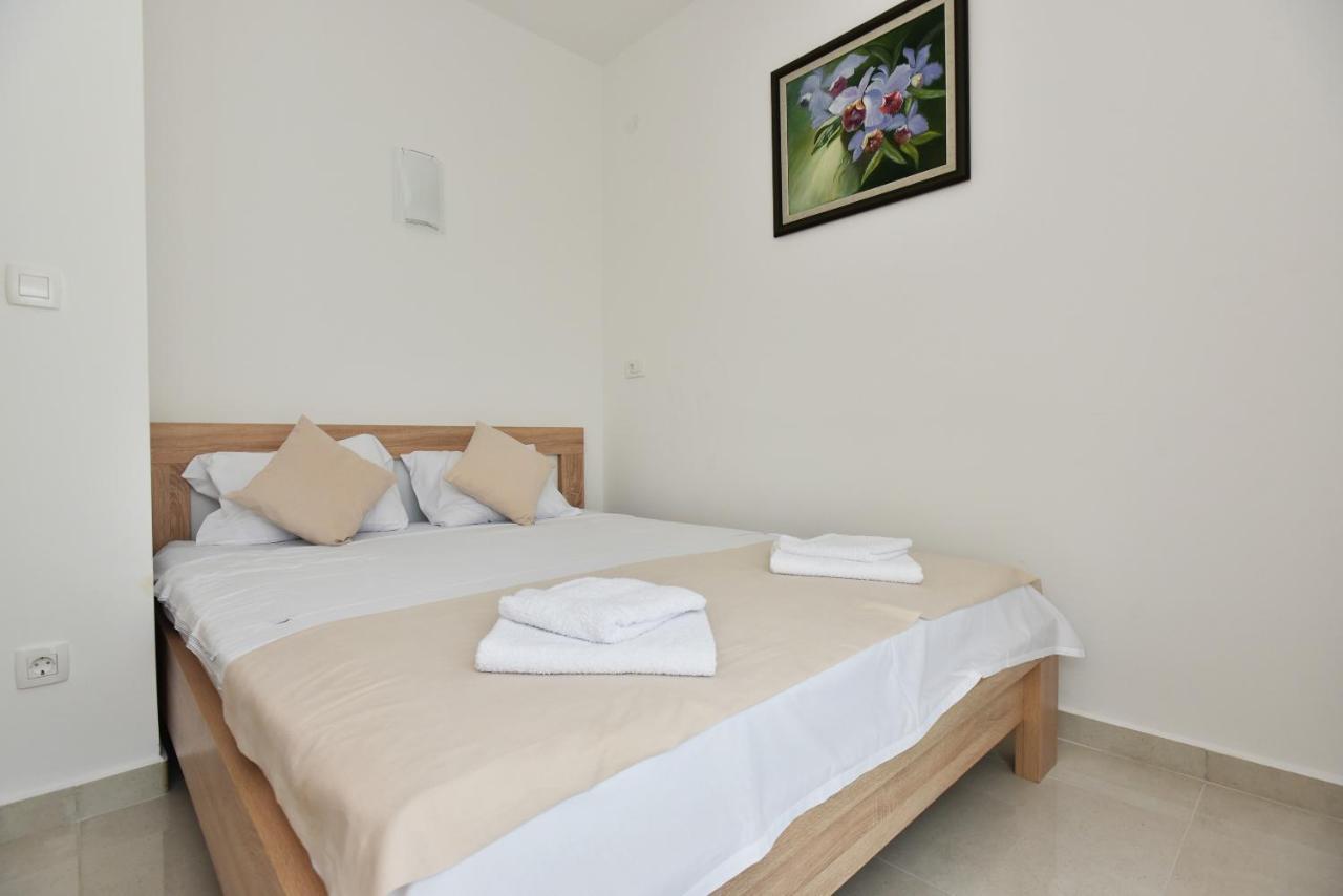 Villa Julia Baosic Luaran gambar