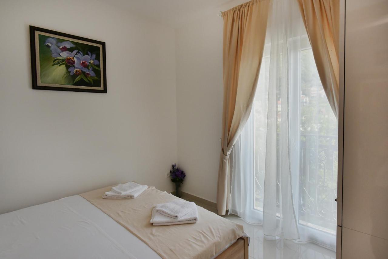 Villa Julia Baosic Luaran gambar