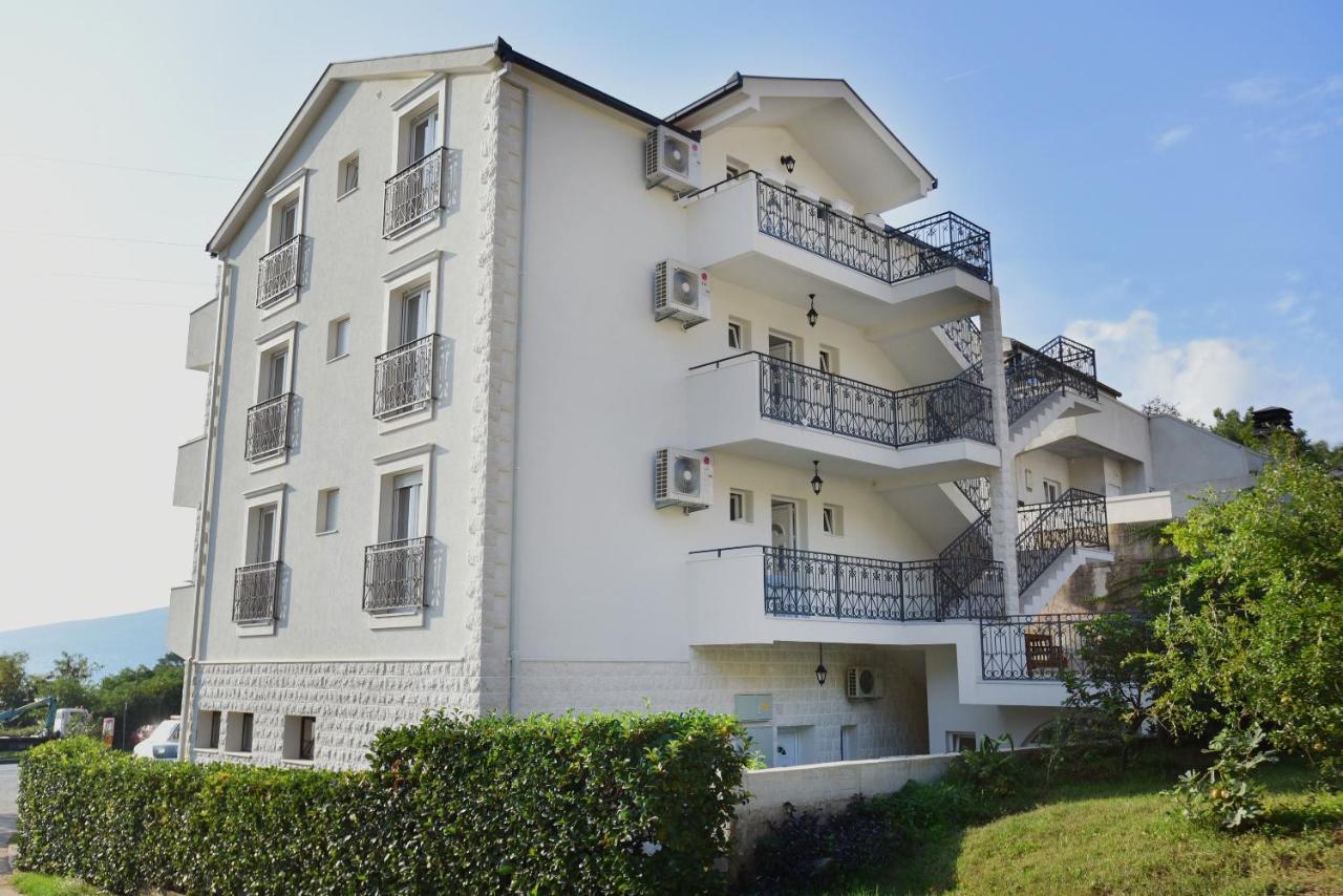 Villa Julia Baosic Luaran gambar