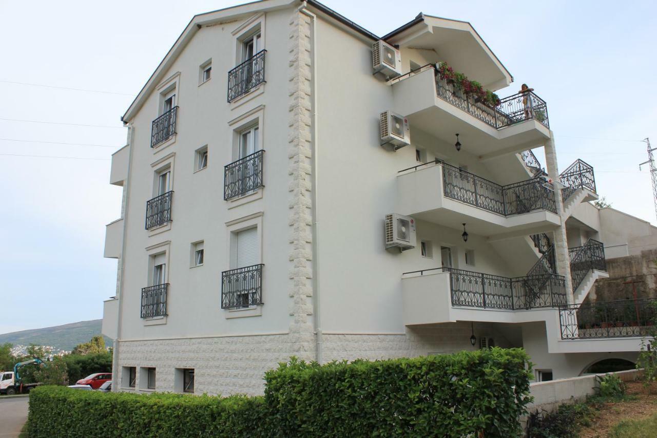 Villa Julia Baosic Luaran gambar